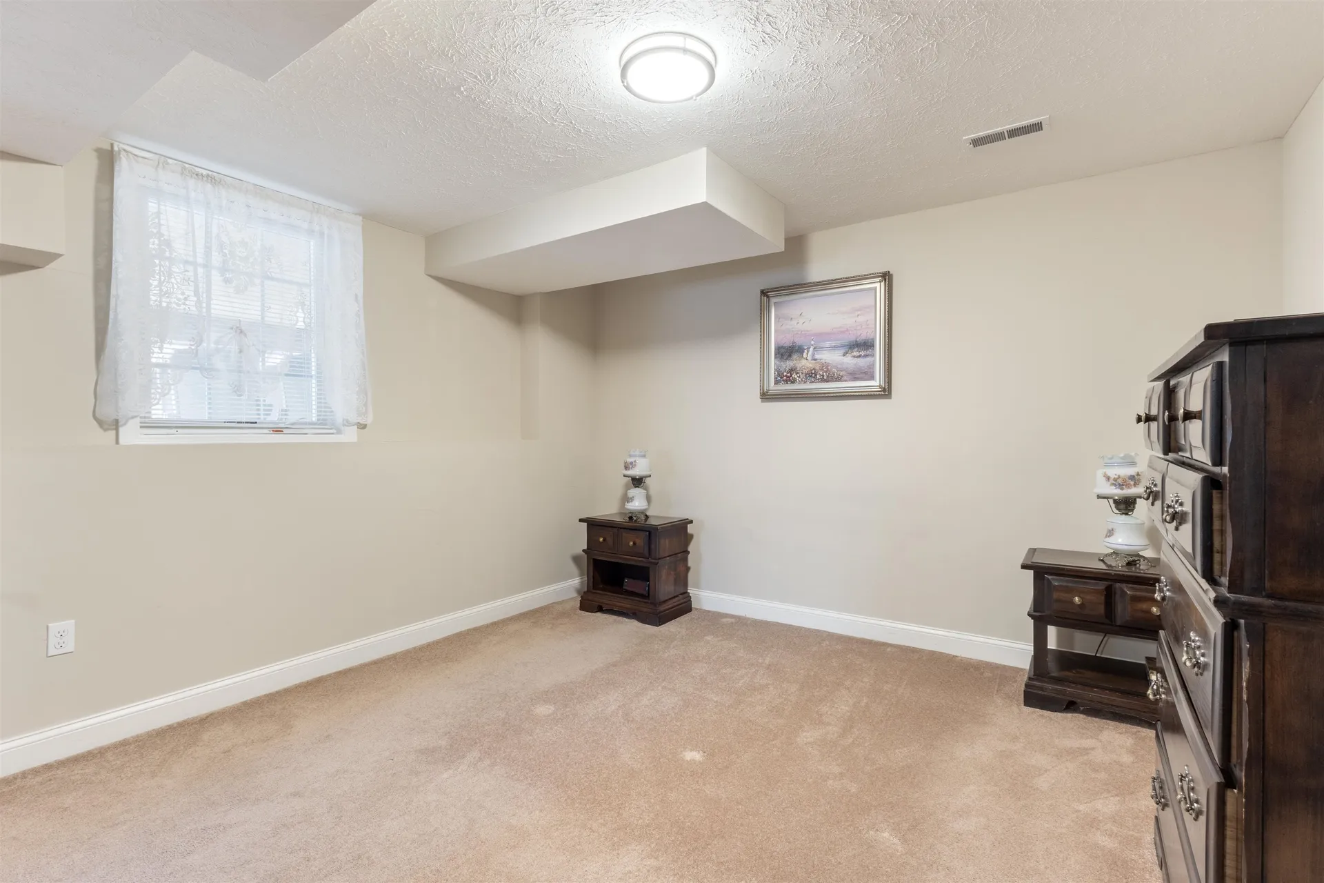 40 Hollow Ridge Drive Nashua NH 03062