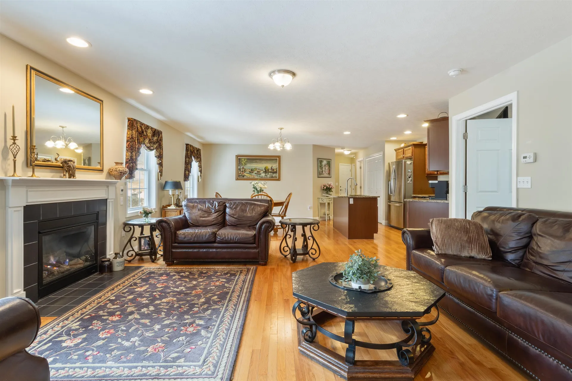 40 Hollow Ridge Drive Nashua NH 03062