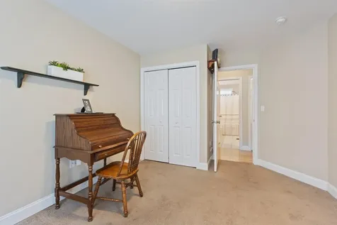 40 Hollow Ridge Drive Nashua NH 03062