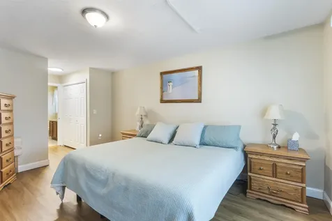 40 Hollow Ridge Drive Nashua NH 03062