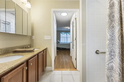 40 Hollow Ridge Drive Nashua NH 03062