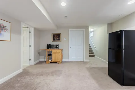 40 Hollow Ridge Drive Nashua NH 03062