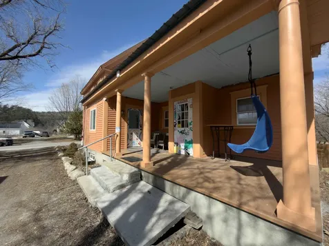 97 School Street St. Johnsbury VT 05819