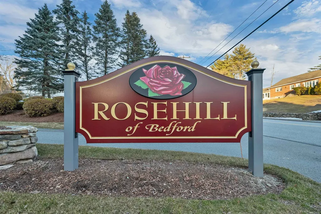 19 Summer Snow Lane Bedford NH 03110