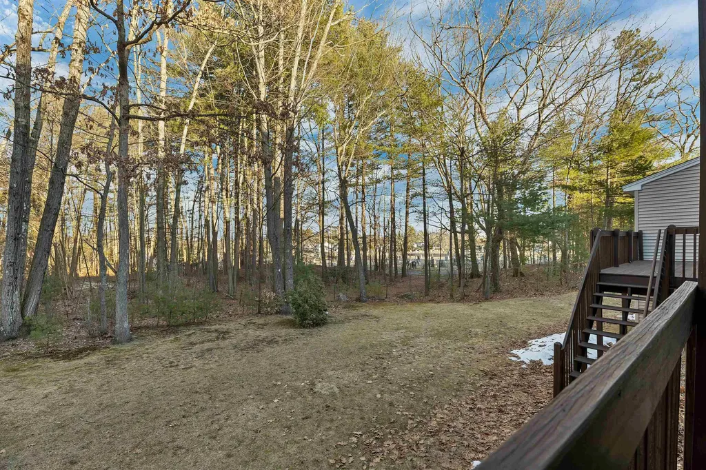 19 Summer Snow Lane Bedford NH 03110