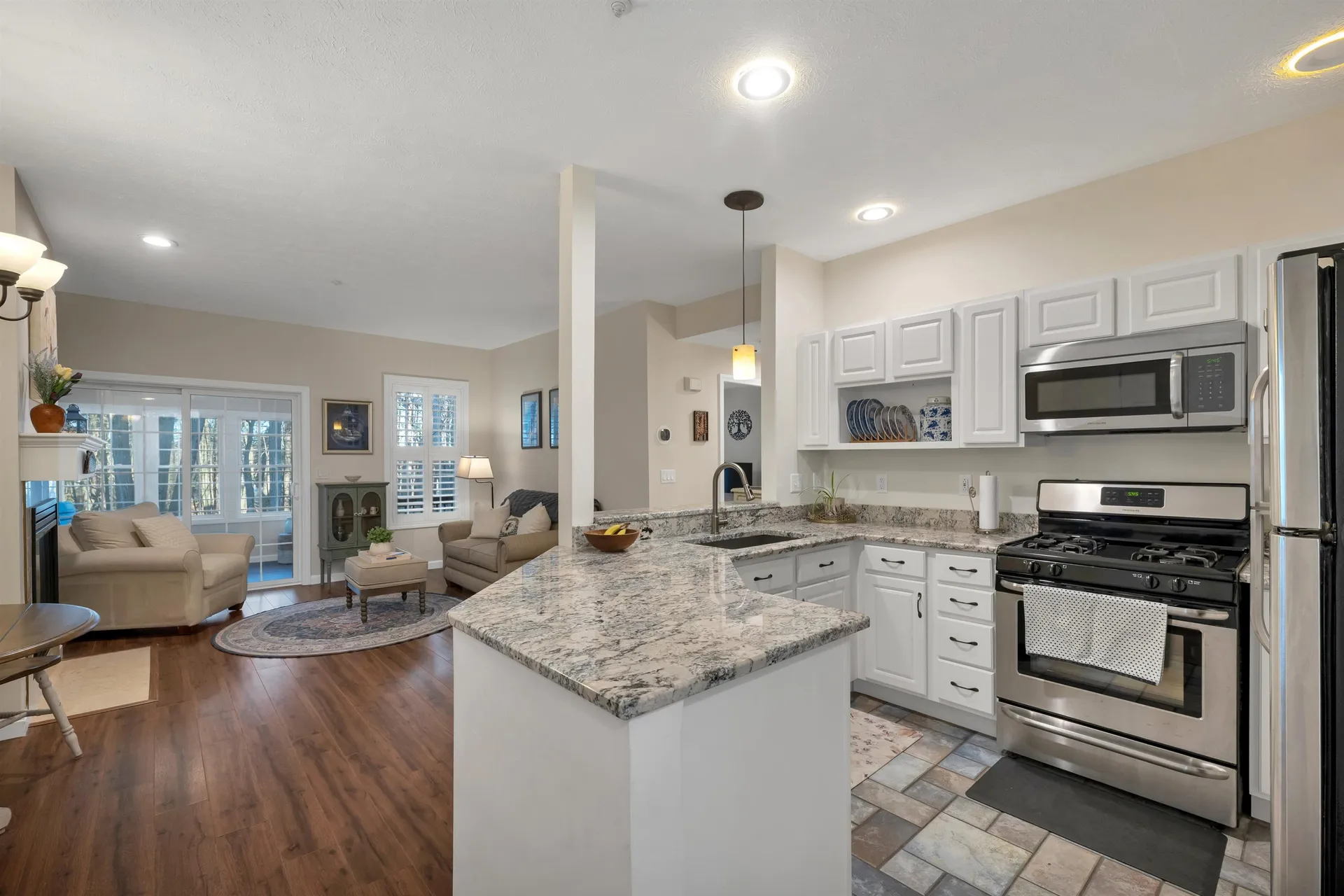 19 Summer Snow Lane Bedford NH 03110