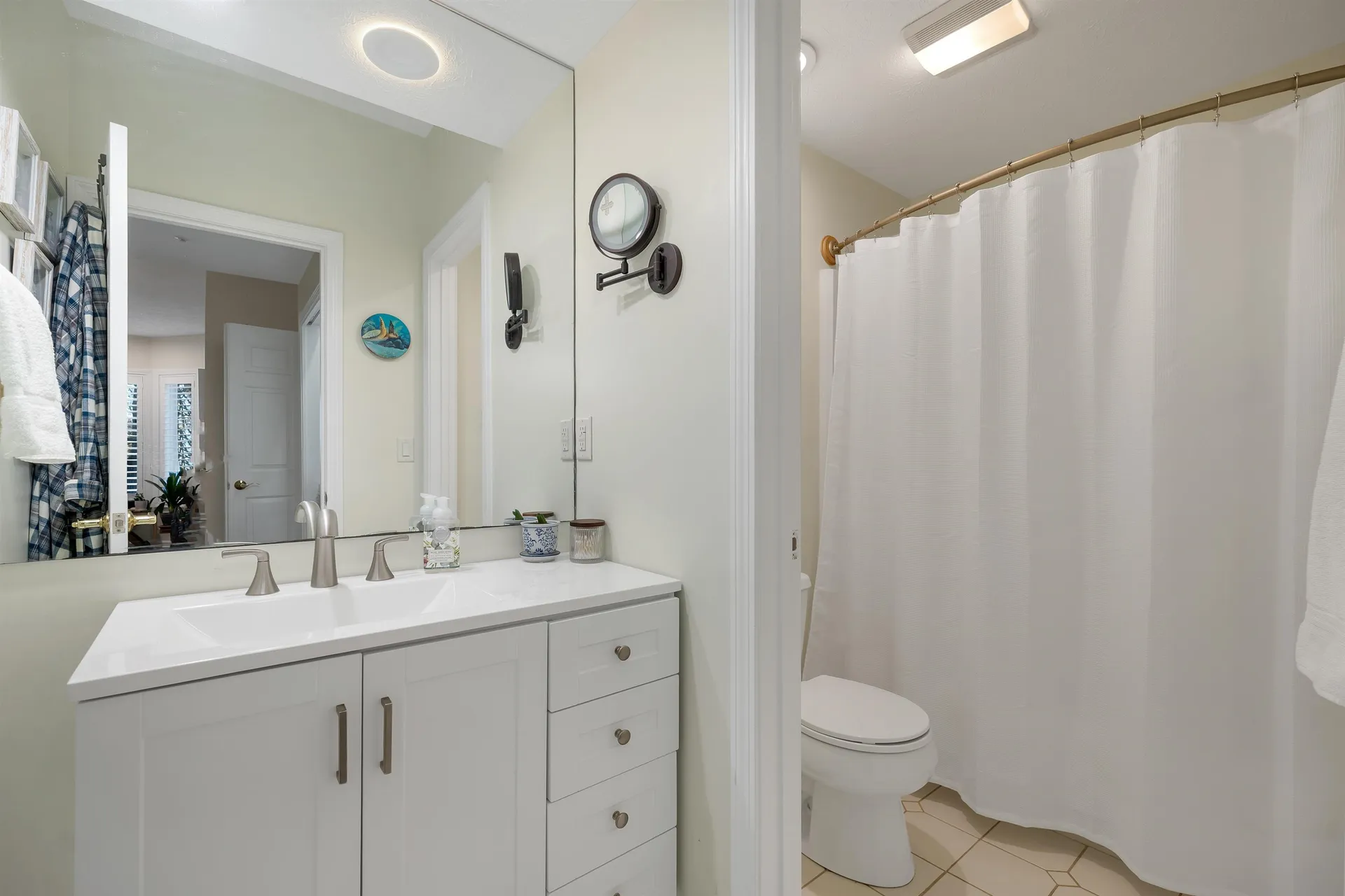 19 Summer Snow Lane Bedford NH 03110