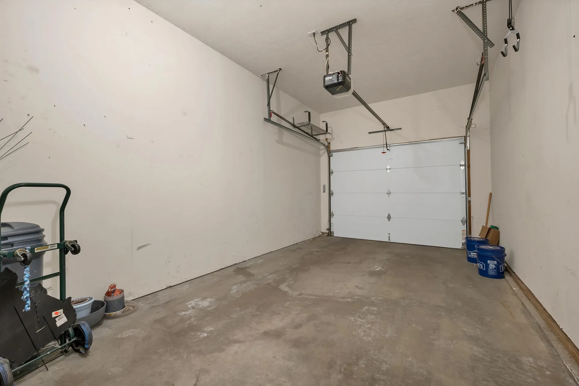 19 Summer Snow Lane Bedford NH 03110