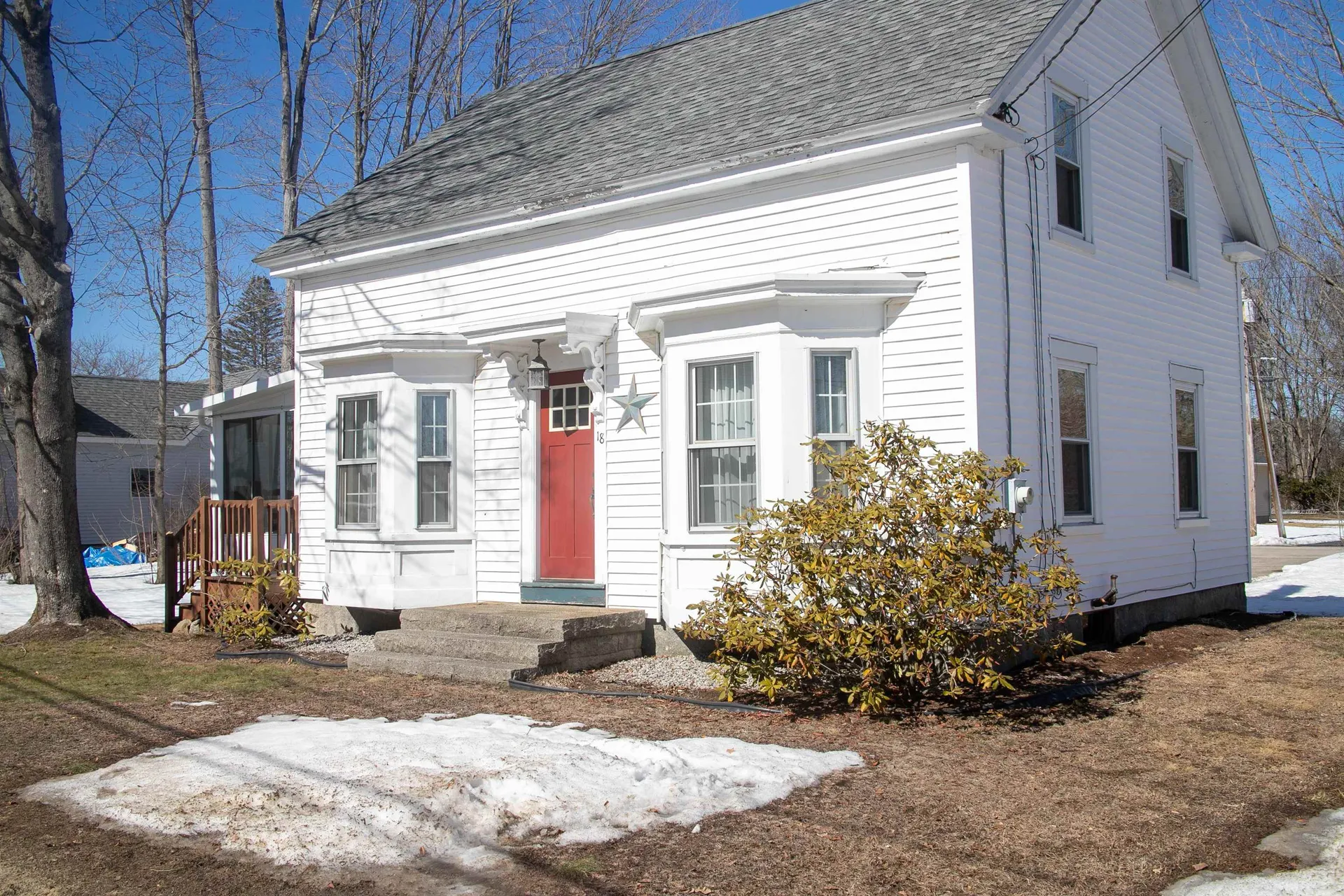 18 Maple Street North Berwick ME 03906