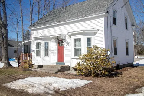18 Maple Street North Berwick ME 03906