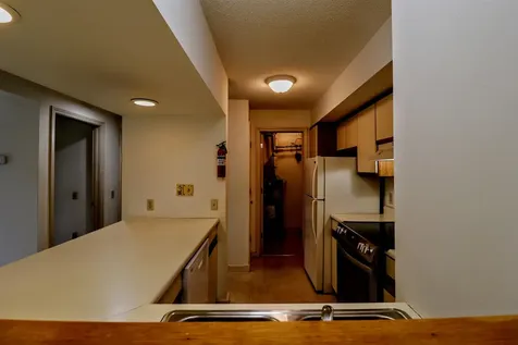 30 Wolf Road Lebanon NH 03766