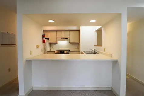30 Wolf Road Lebanon NH 03766