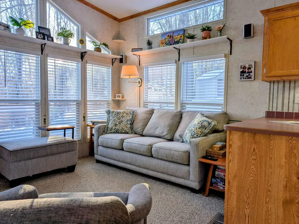 265 High Country Way Holderness NH 03245