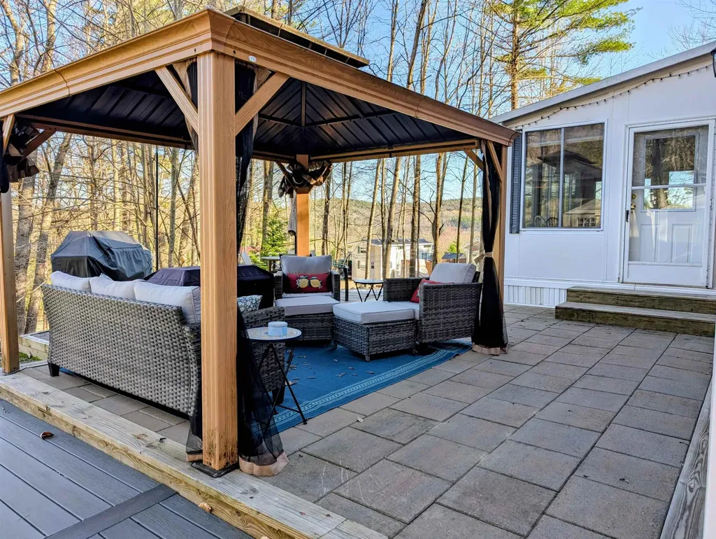 265 High Country Way Holderness NH 03245