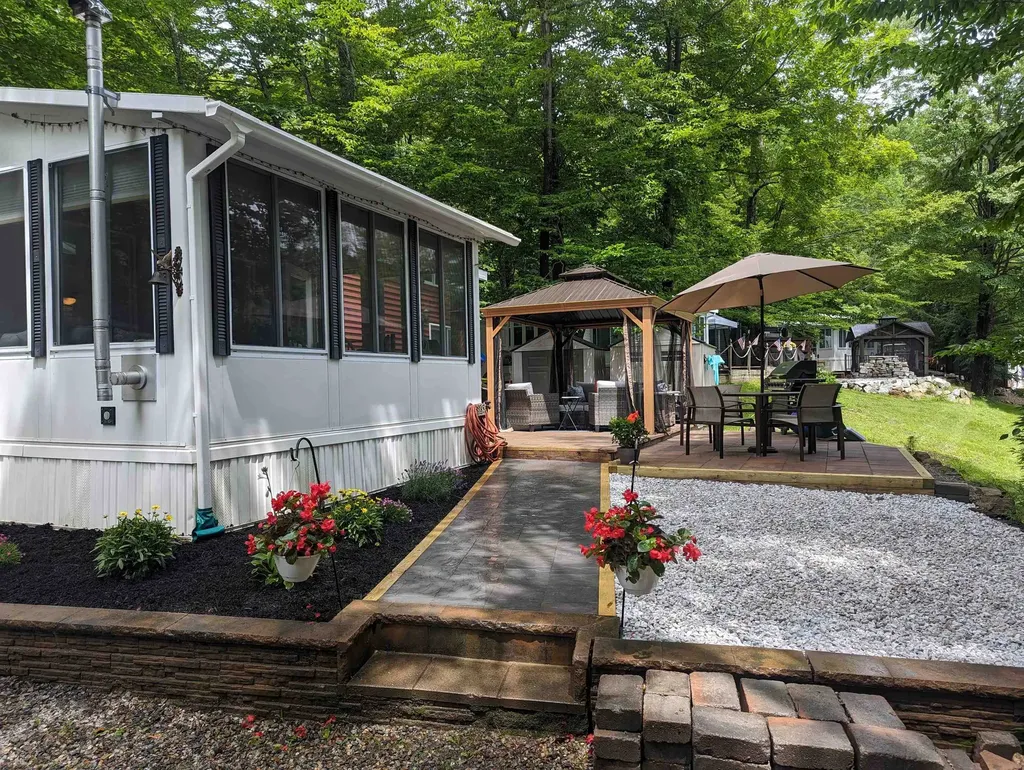 265 High Country Way Holderness NH 03245