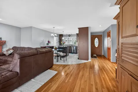 118 River Road Manchester NH 03104