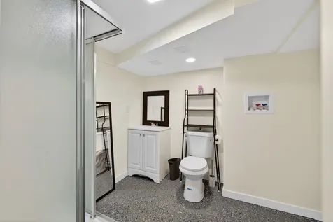 118 River Road Manchester NH 03104