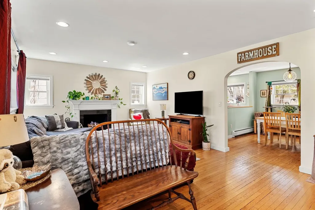23 Eastman Street Nashua NH 03060