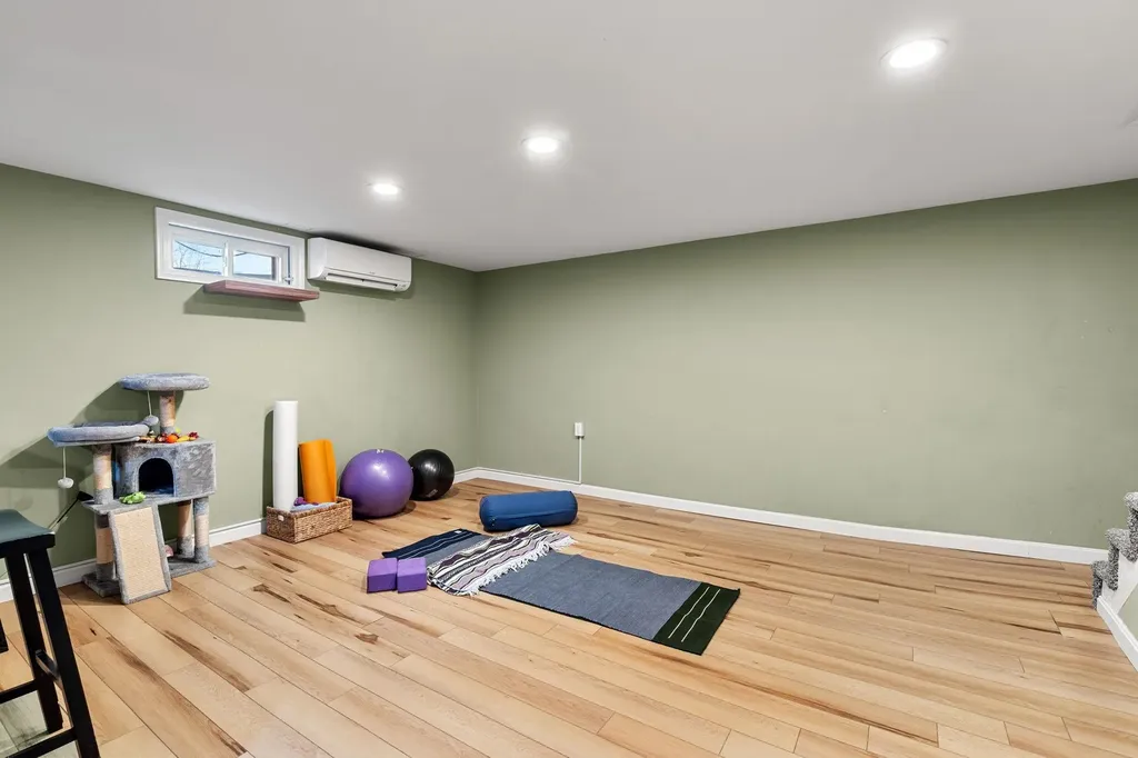 23 Eastman Street Nashua NH 03060