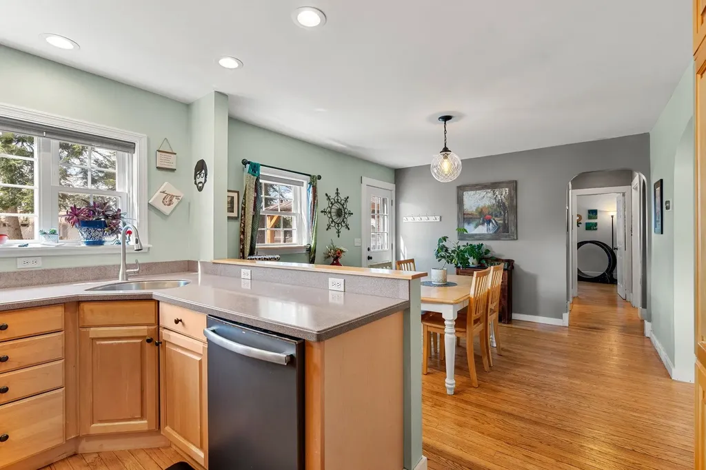 23 Eastman Street Nashua NH 03060