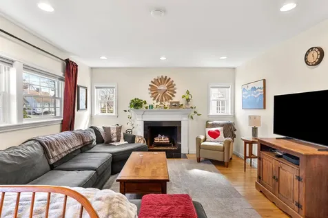 23 Eastman Street Nashua NH 03060