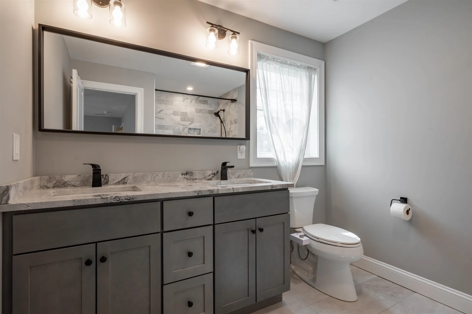 285B Webster Street Hudson NH 03051