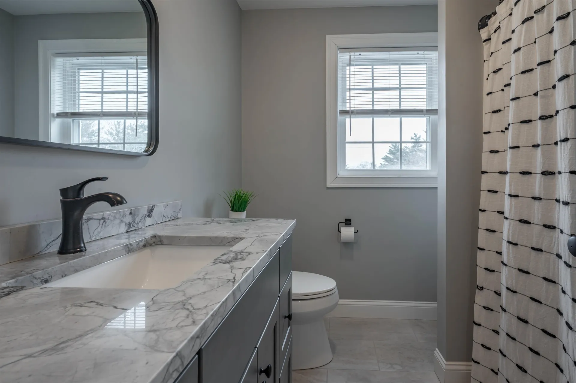 285B Webster Street Hudson NH 03051