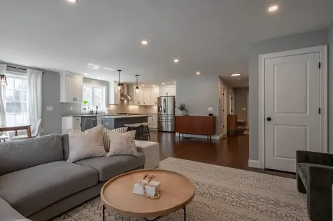 285B Webster Street Hudson NH 03051