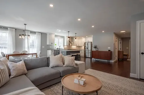 285B Webster Street Hudson NH 03051