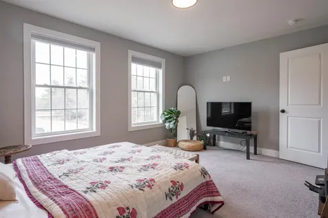 285B Webster Street Hudson NH 03051