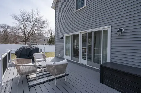 285B Webster Street Hudson NH 03051