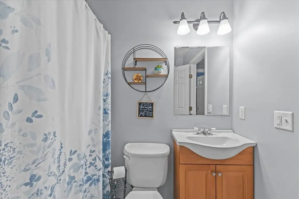 550 Nottingham Drive Georgia VT 05468