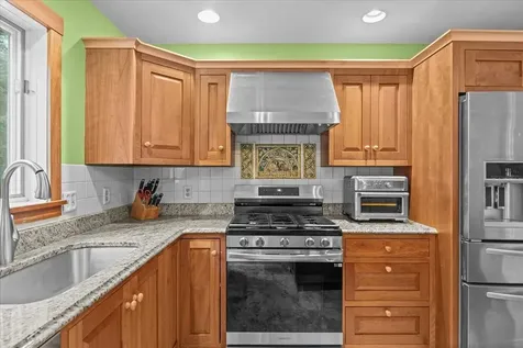 550 Nottingham Drive Georgia VT 05468