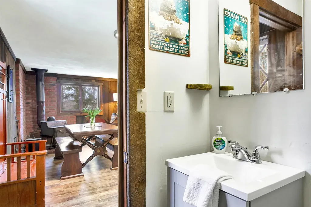 459 Silver Lane Wardsboro VT 05355