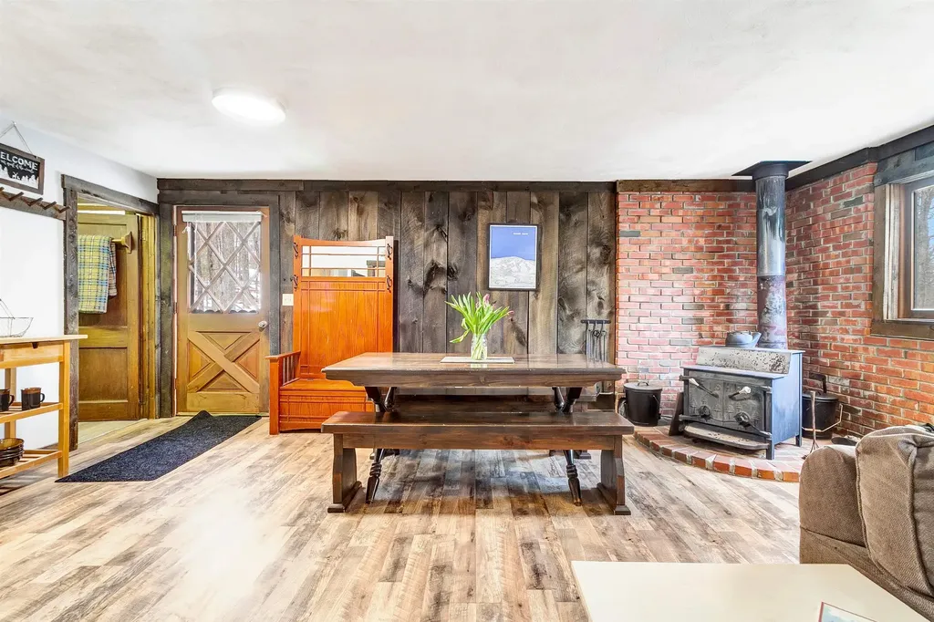 459 Silver Lane Wardsboro VT 05355