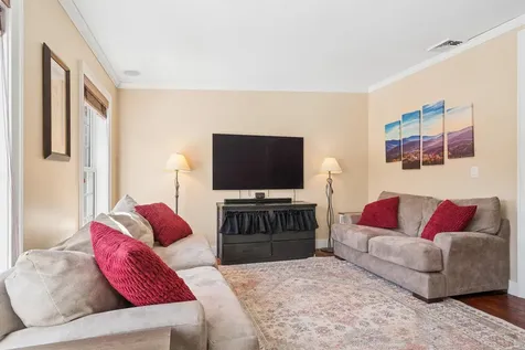 19 Davry Way Woodstock VT 05091