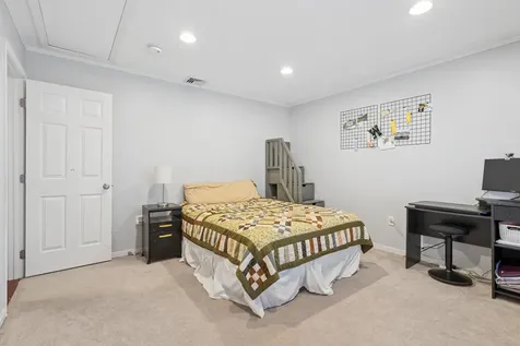 19 Davry Way Woodstock VT 05091