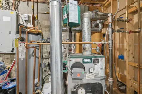 19 Davry Way Woodstock VT 05091