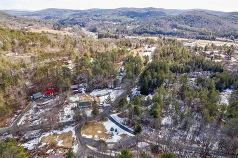 19 Davry Way Woodstock VT 05091