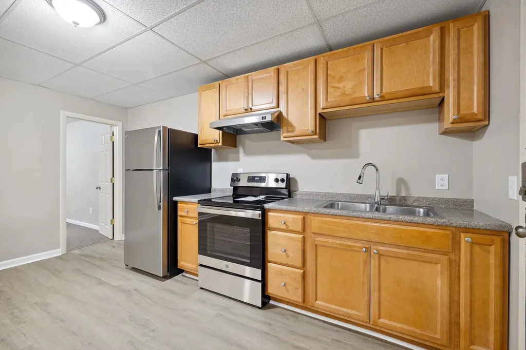 1 Pleasant Street Claremont NH 03743