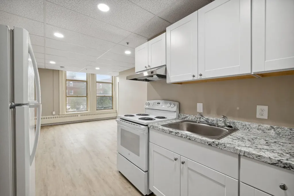 1 Pleasant Street Claremont NH 03743