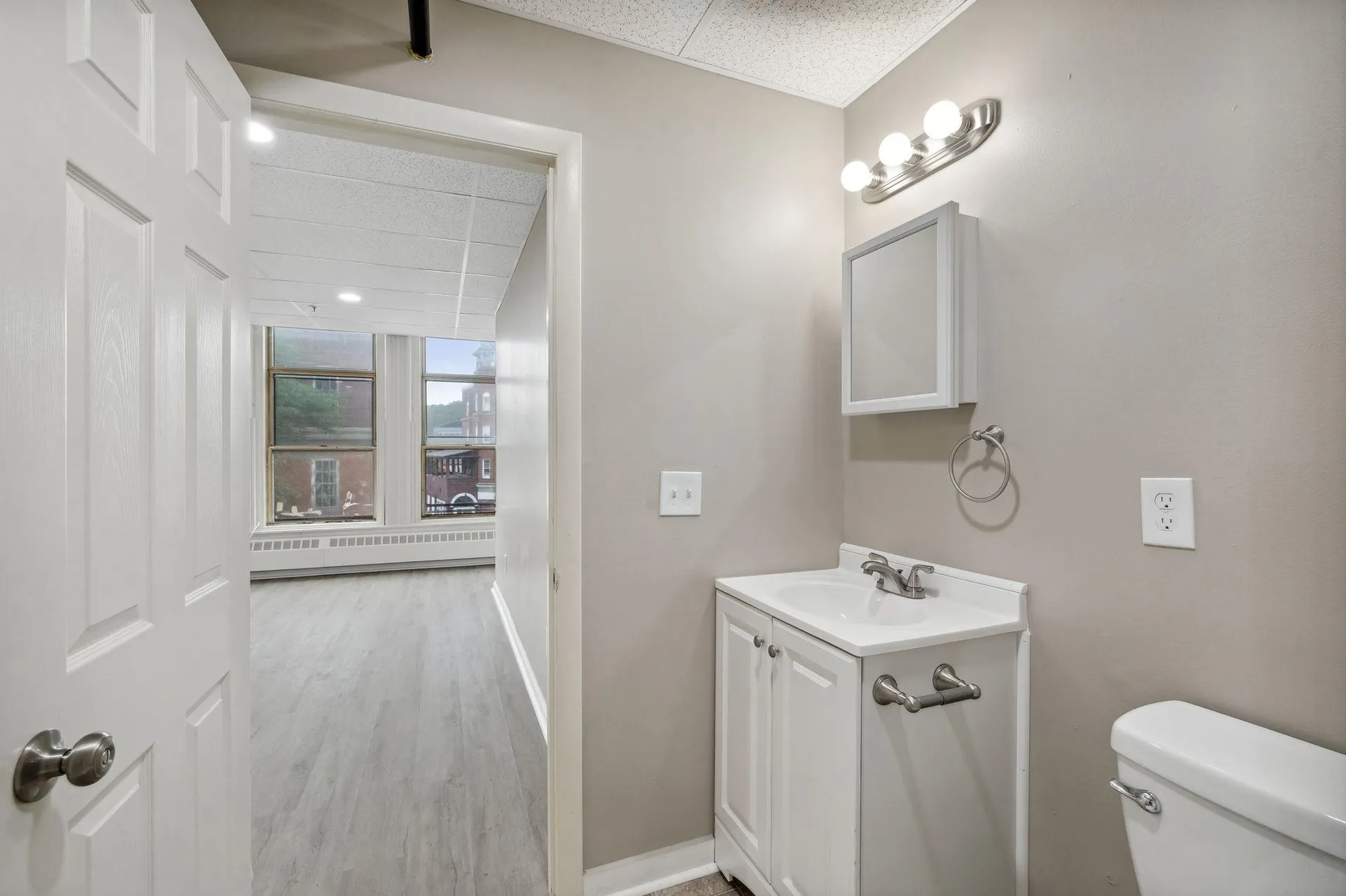 1 Pleasant Street Claremont NH 03743