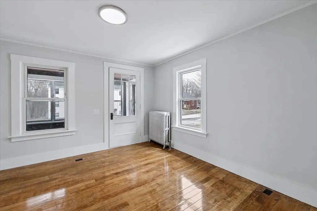 13 Hawthorne Street Plymouth NH 03264