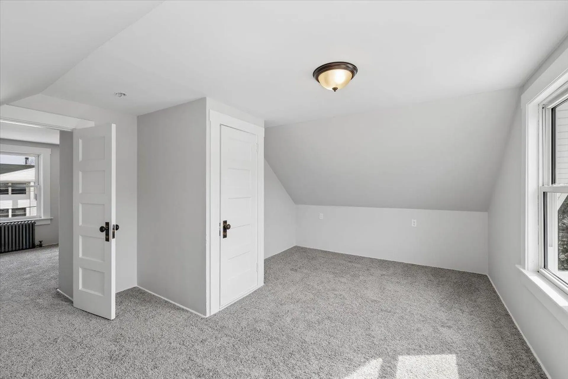 13 Hawthorne Street Plymouth NH 03264