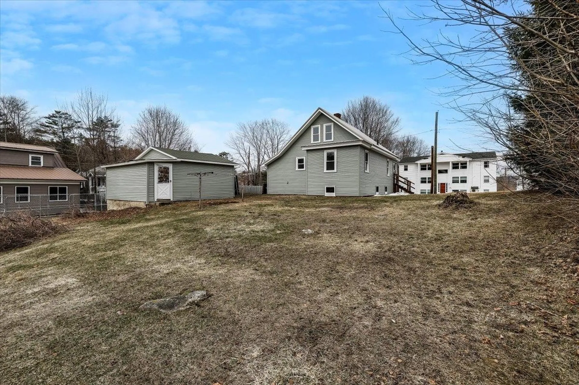 13 Hawthorne Street Plymouth NH 03264