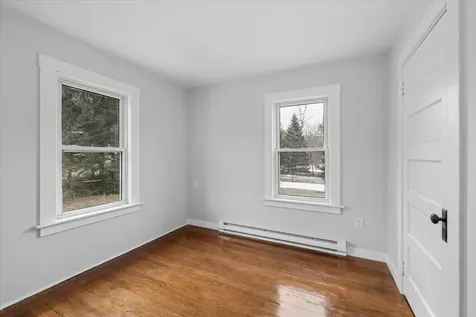 13 Hawthorne Street Plymouth NH 03264