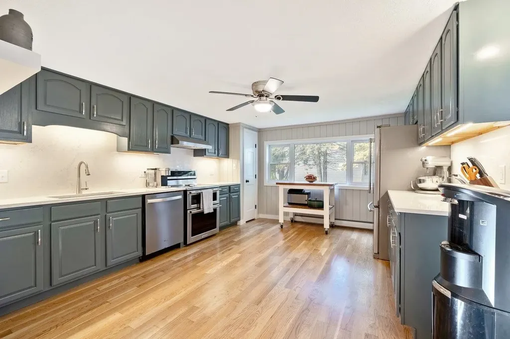 448 Jordan Point Road Isle La Motte VT 05463