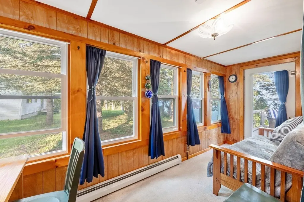 448 Jordan Point Road Isle La Motte VT 05463