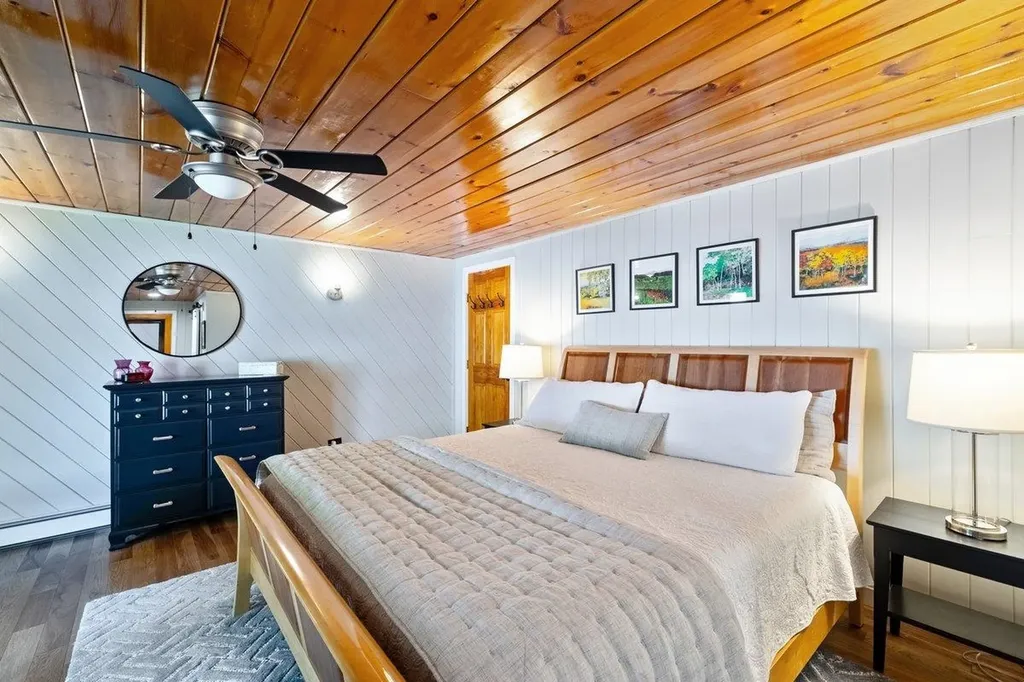 448 Jordan Point Road Isle La Motte VT 05463