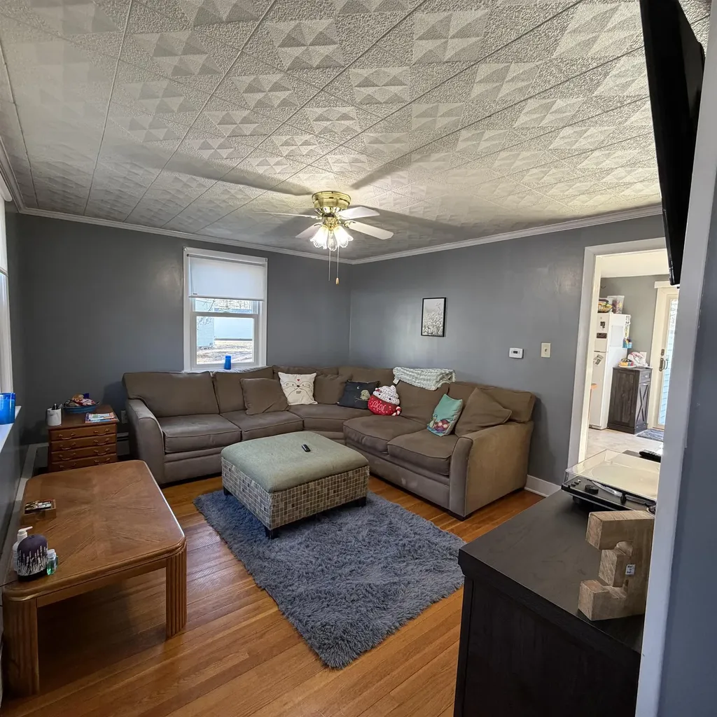 86 Chestnut Hill Road Rochester NH 03867
